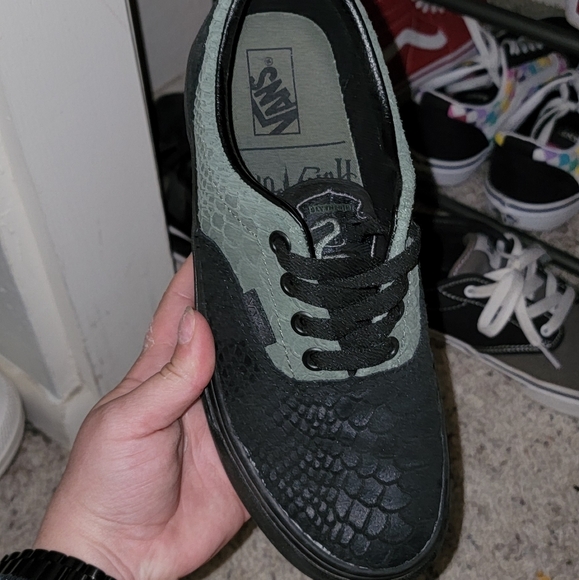 Lot of women's 6.5 Vans - Picture 2 of 12